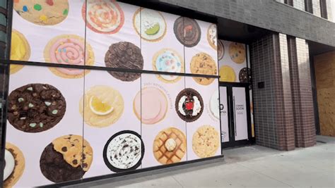 Crumbl Cookies to open a location near Wrigley Field